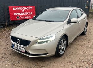 Volvo V40 II D3 Momentum 2017