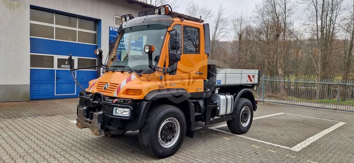 Mercedes-Benz Unimog 2013
