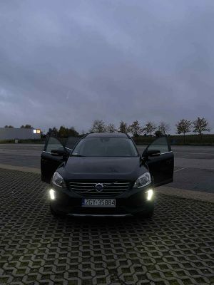 Volvo XC60 I D4 Drive-E R-Design Momentum 2016