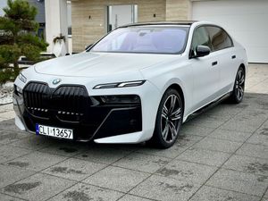 BMW 7 Series G70 740Ld xDrive 2023