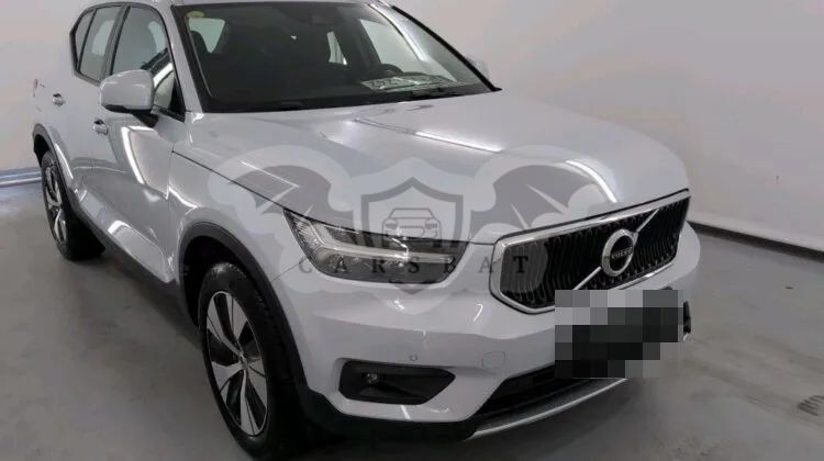 Volvo XC40 2021
