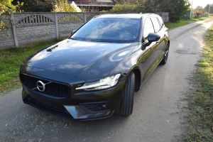 Volvo V60 II B4 D Geartronic Momentum Pro 2021