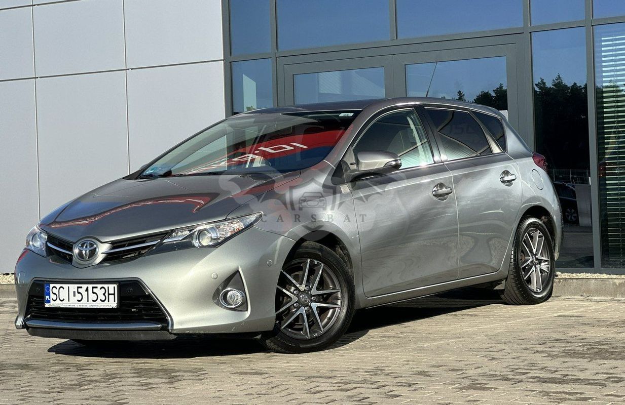 Toyota Auris II 1.6 Life 2015