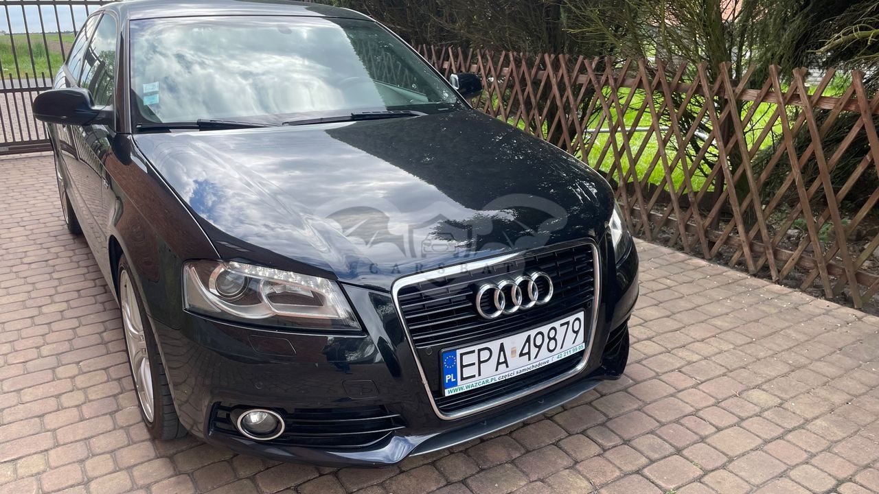 Audi A3 8P 1.6 TDI S line Sportpaket 2012