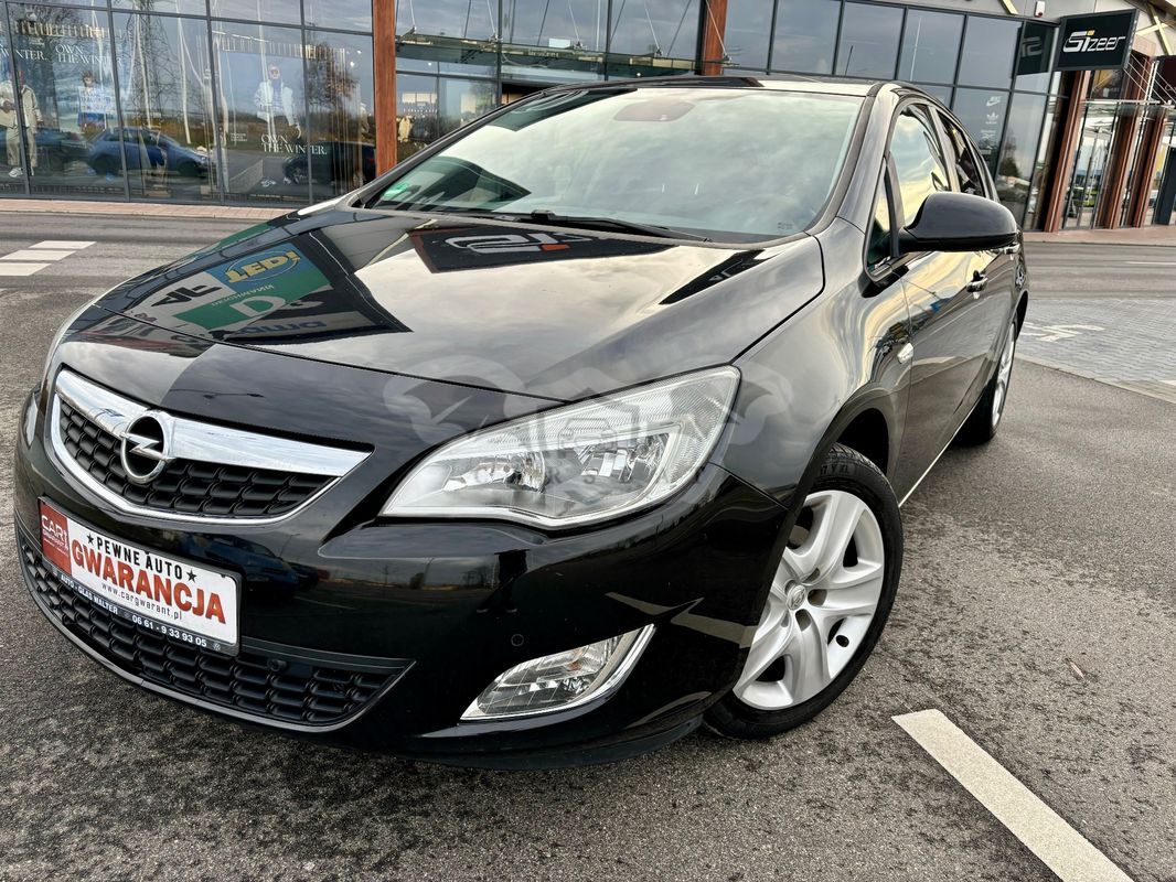 Opel Astra J 2010