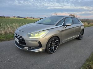 Citroën DS5 BlueHDi 180 SoChic 2015