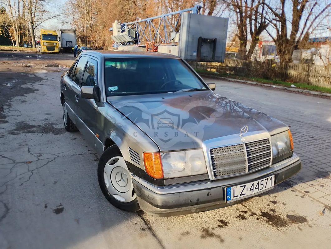 Mercedes-Benz E 1989