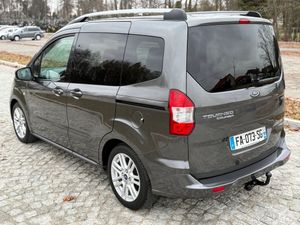 Ford Tourneo Courier 1.0 EcoBoost Titanium 2018