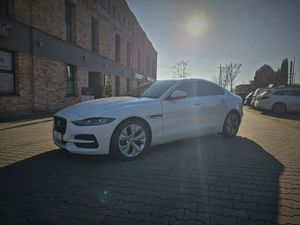 Jaguar XE 2.0 D180 AWD R-Dynamic S 2019