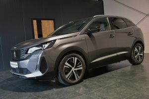 Peugeot 3008 II 1.6 PureTech HYbrid GT Line S&S EAT8 2022