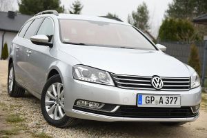 Volkswagen Passat B7 2.0 TDI DSG Highline 2012