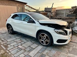 Mercedes-Benz GLA 220 CDI 7G-DCT AMG Line 2014