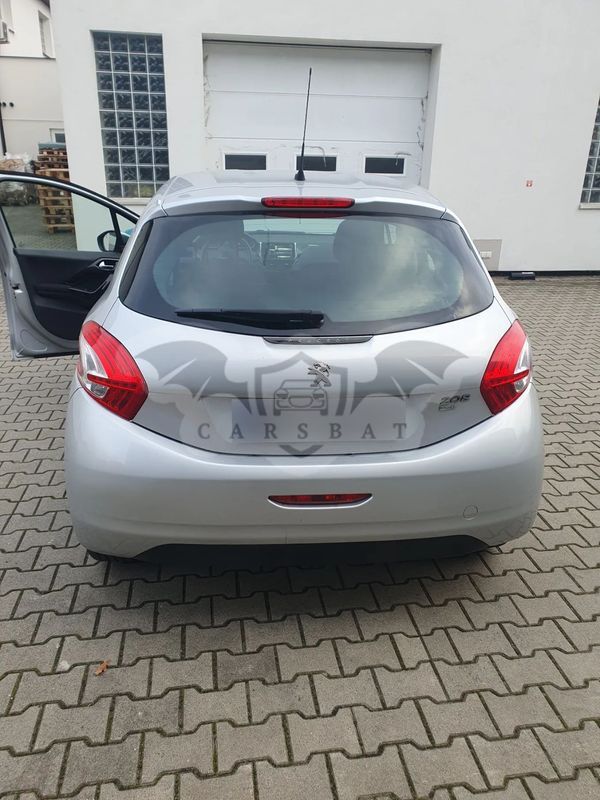 Peugeot 208 I 1.6 e-HDi Active STT 2014
