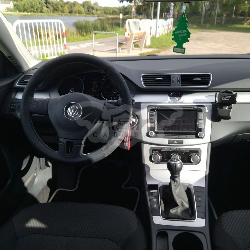 Volkswagen Passat B7 2.0 TDI 4Mot Trendline 2011