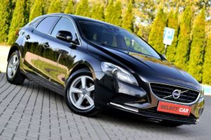 Volvo V40 II D2 Momentum 2015