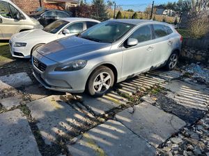 Volvo V40 II D2 2013