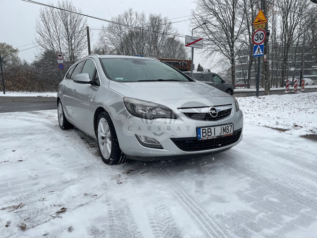 Opel Astra J 1.7 CDTI 2011