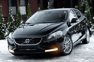 Volvo V40 II D2 2014