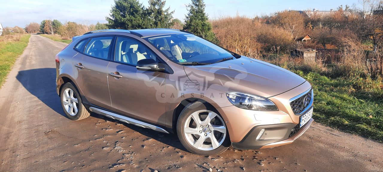 Volvo V40 II T5 Momentum 2013