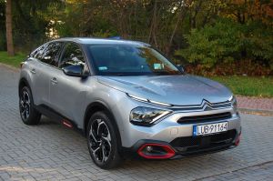Citroën C4 III 1.2 PureTech Shine S&S EAT8 2021