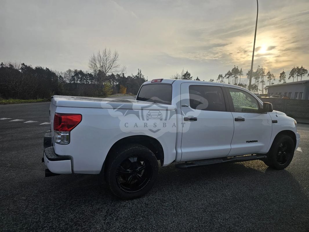 Toyota Tundra 5.7 4x2 Double Cab SR5 2011