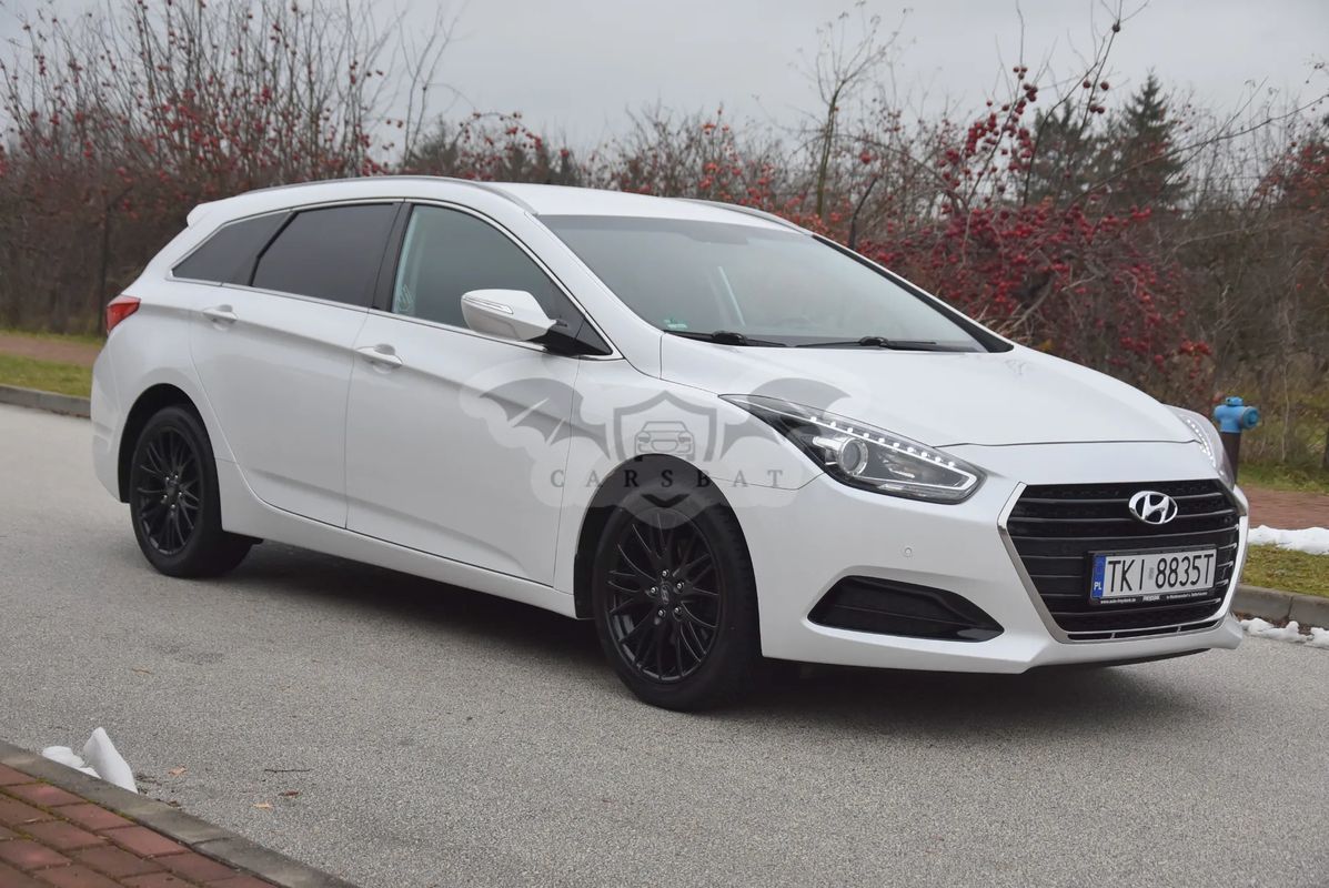Hyundai i40 Kombi blue 1.6 Family 2017