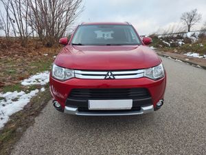 Mitsubishi Outlander III 2.2 DI-D 4WD Top 2015