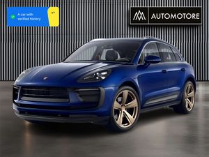 Porsche Macan I Standard 2022