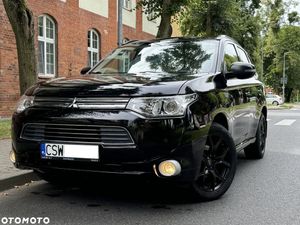 Mitsubishi Outlander III 2.0 4WD Plus 2014