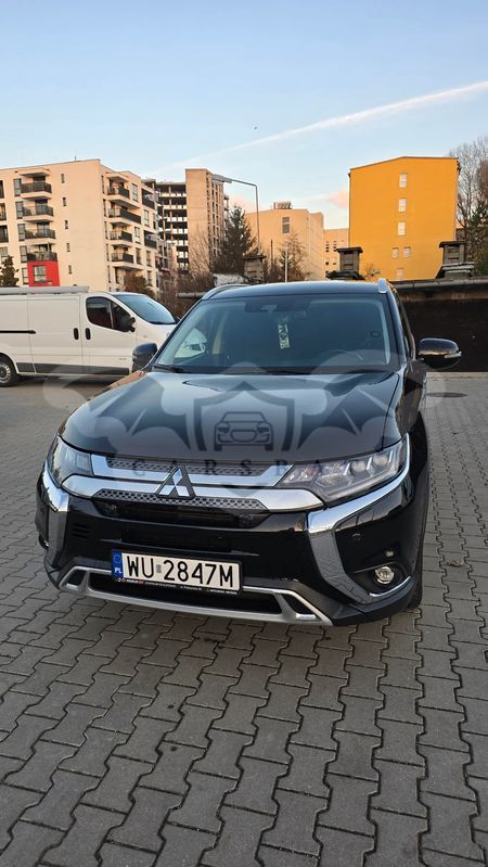 Mitsubishi Outlander III 2.0 Intense + SDA 4WD CVT 2018