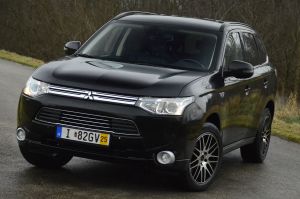 Mitsubishi Outlander III 2014