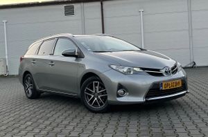 Toyota Auris II 2015