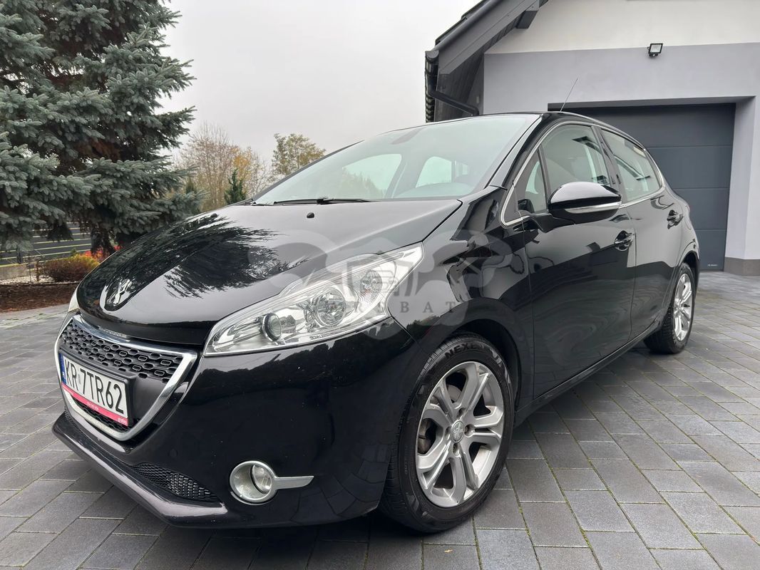 Peugeot 208 I 1.2 PureTech Allure 2014