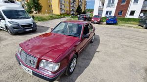 Mercedes-Benz E 1990