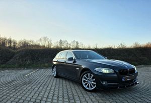 BMW 5 Series F10/F11 520d Luxury Line 2011