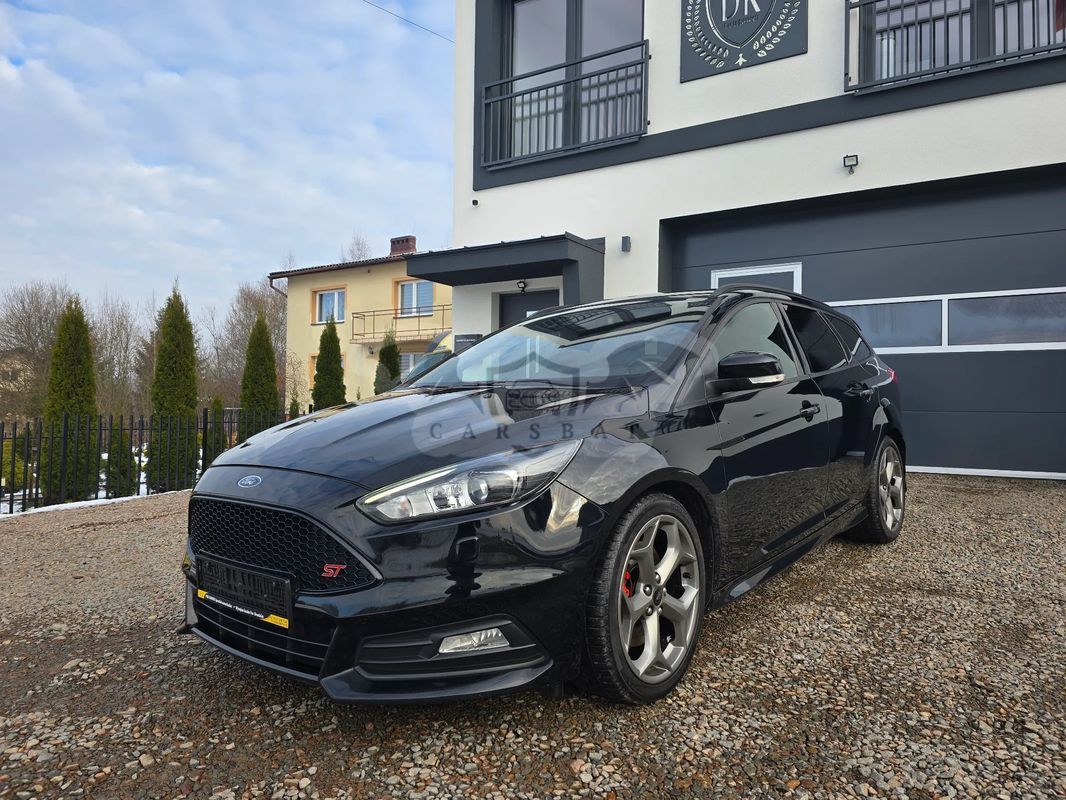 Ford Focus Mk3 2.0 EcoBoost ST mit Leder-Exclusiv-Paket 2017
