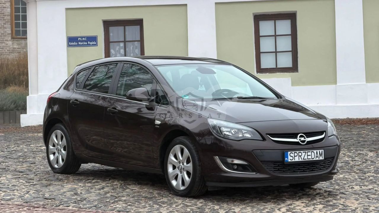 Opel Astra J 1.4 Turbo 2013