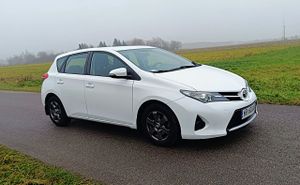 Toyota Auris II 2014
