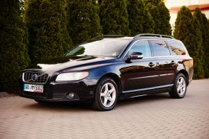 Volvo V70 III 2.5T Momentum 2010