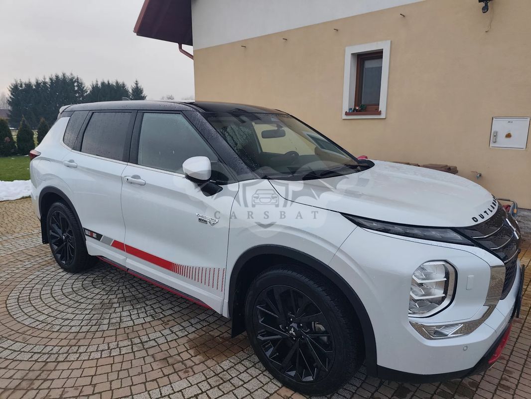 Mitsubishi Outlander IV 2024