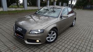 Audi A4 B8 2.0 TDI DPF Attraction 2011