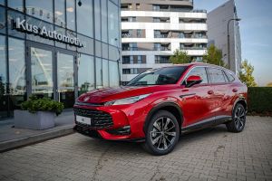 MG HS 2025