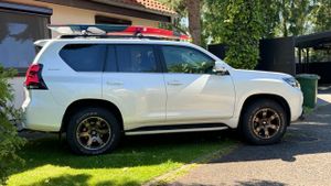 Toyota Land Cruiser VII LC 2.8 D-4D Invincible 2021