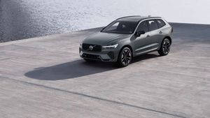 Volvo XC60 II B5 B AWD Ultra Dark 2026