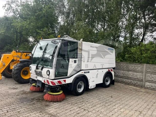Bucher citycat 5000  zamiatarka bucher citycat 5000 2014