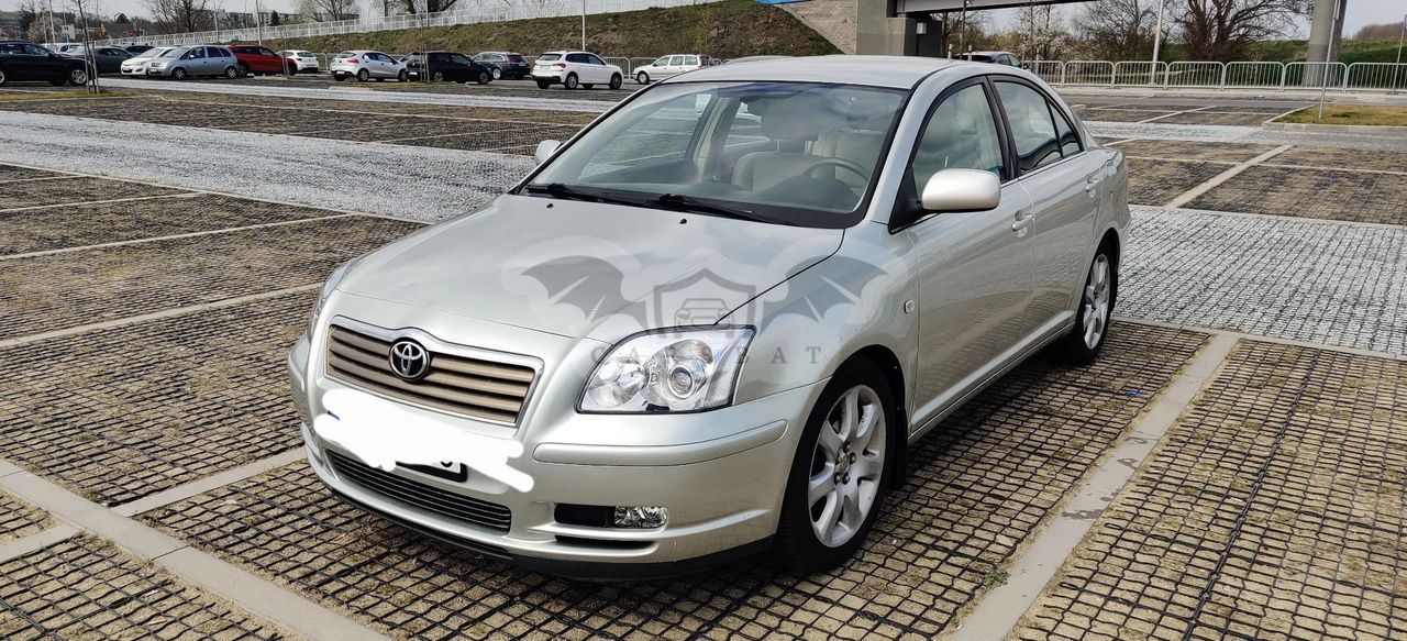 Toyota Avensis II 2.0 VVT-i High 2003