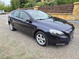 Volvo V40 II D2 Geartronic Momentum 2015