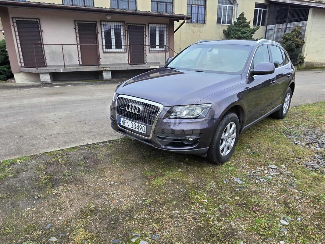 Audi Q5 8R 2.0 TFSI quattro tiptronic 2010