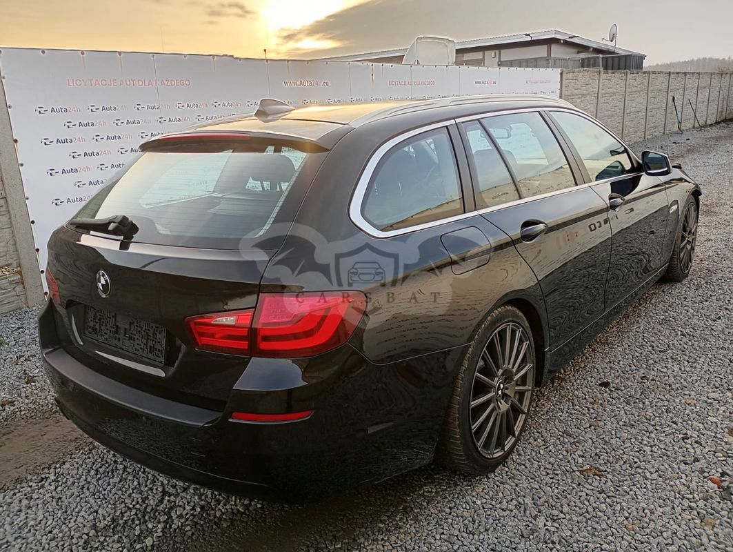 BMW 5 Series F10/F11 520d Modern Line 2011