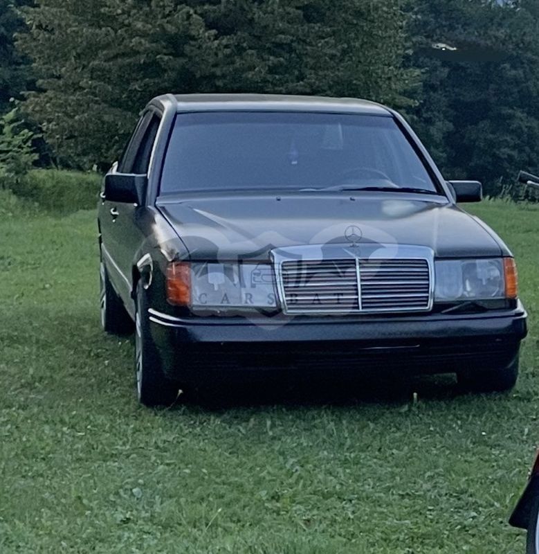 Mercedes-Benz E 1988